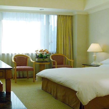 Dong Wu Hotel ไทเป ภายนอก รูปภาพ