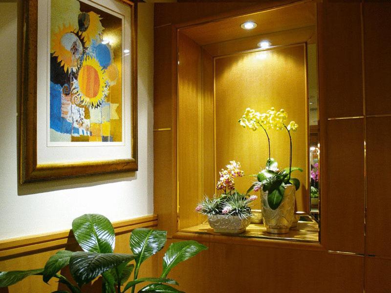 Dong Wu Hotel ไทเป ภายนอก รูปภาพ