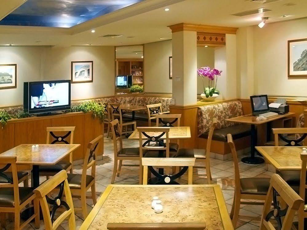 Dong Wu Hotel ไทเป ภายนอก รูปภาพ